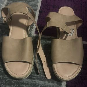 Sandals tan color